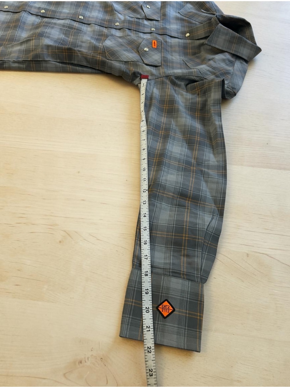 Wrangler Men's Flame Resistant Plaid Western Long Sleeve Snap Front Top Small - Picture 9 of 15